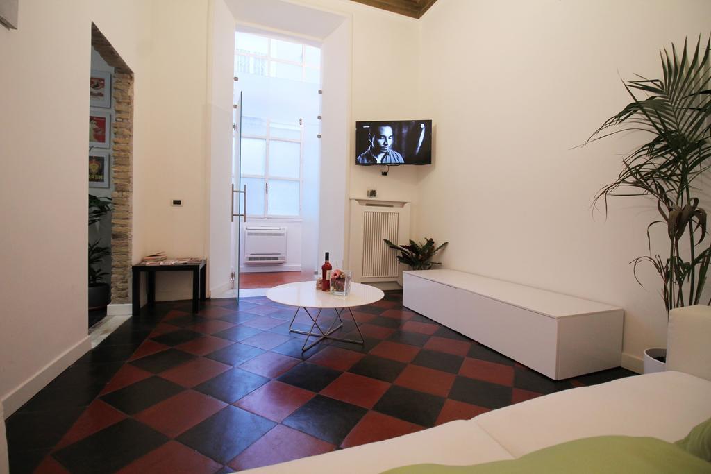 Spanish Steps Art Apartment Рим Екстер'єр фото